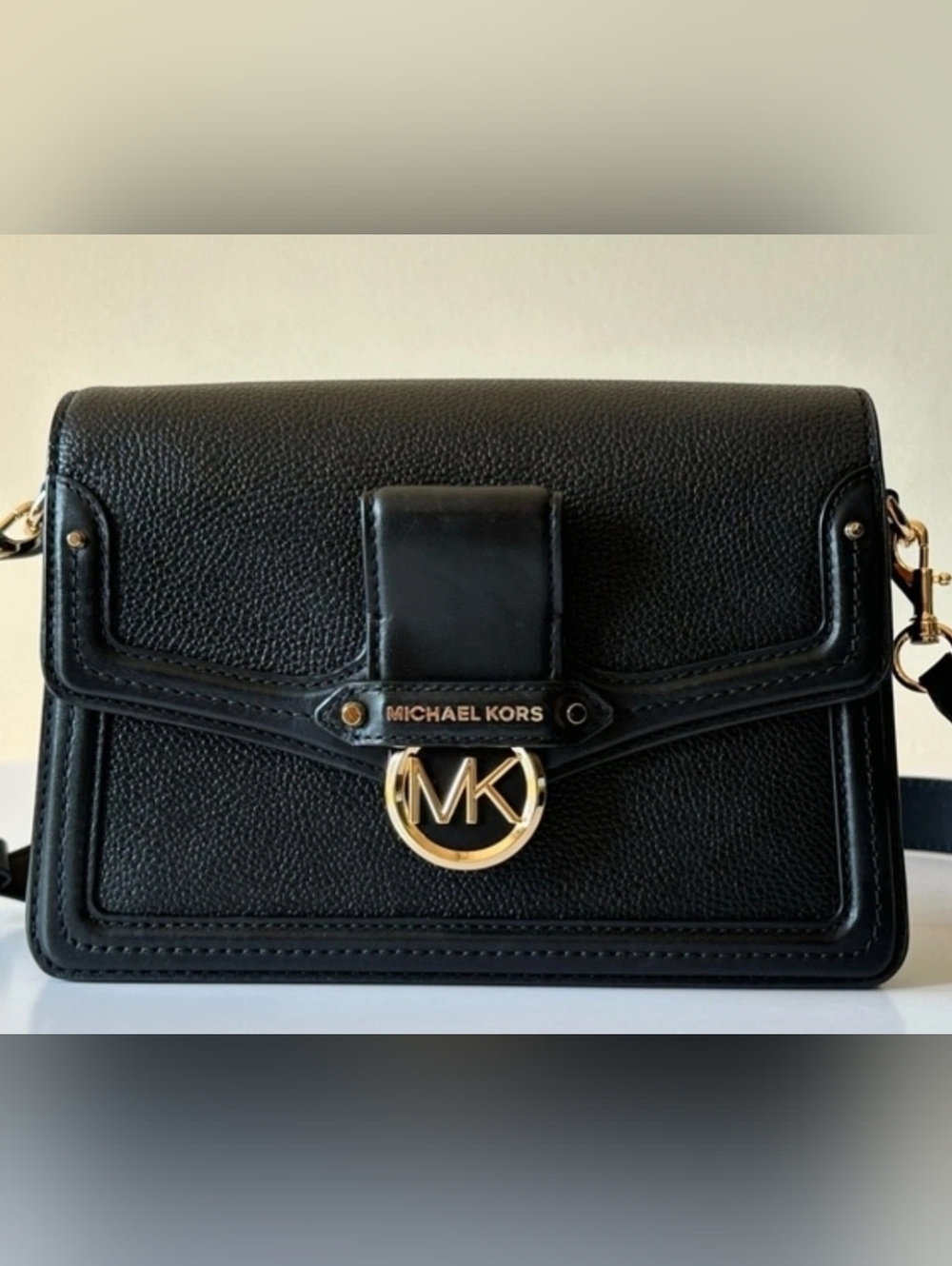 Authentic* Michael Kors Black On Black Crossbody Leather Purse🌟